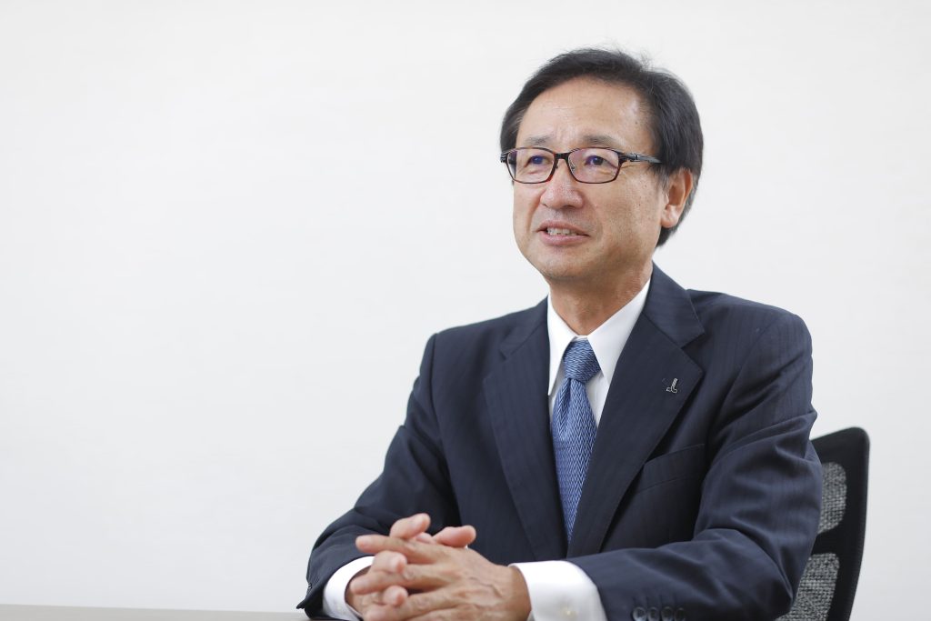 千田治光氏
オークマ株式会社
取締役 常務執行役員